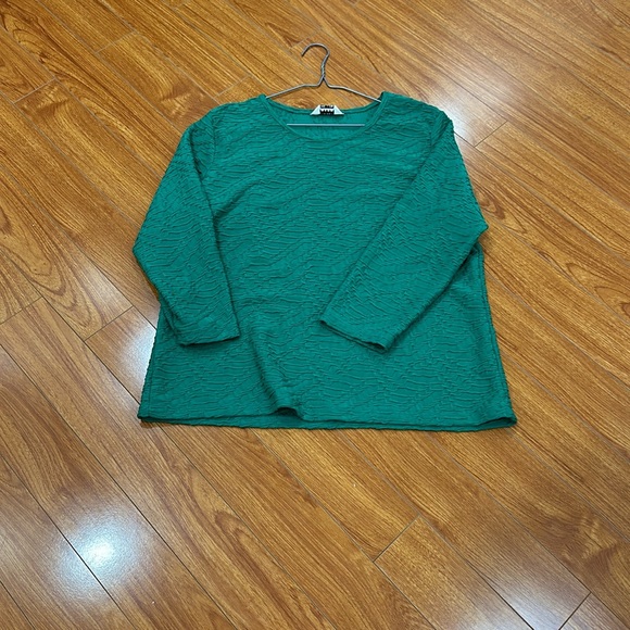 Top L - Picture 3 of 6